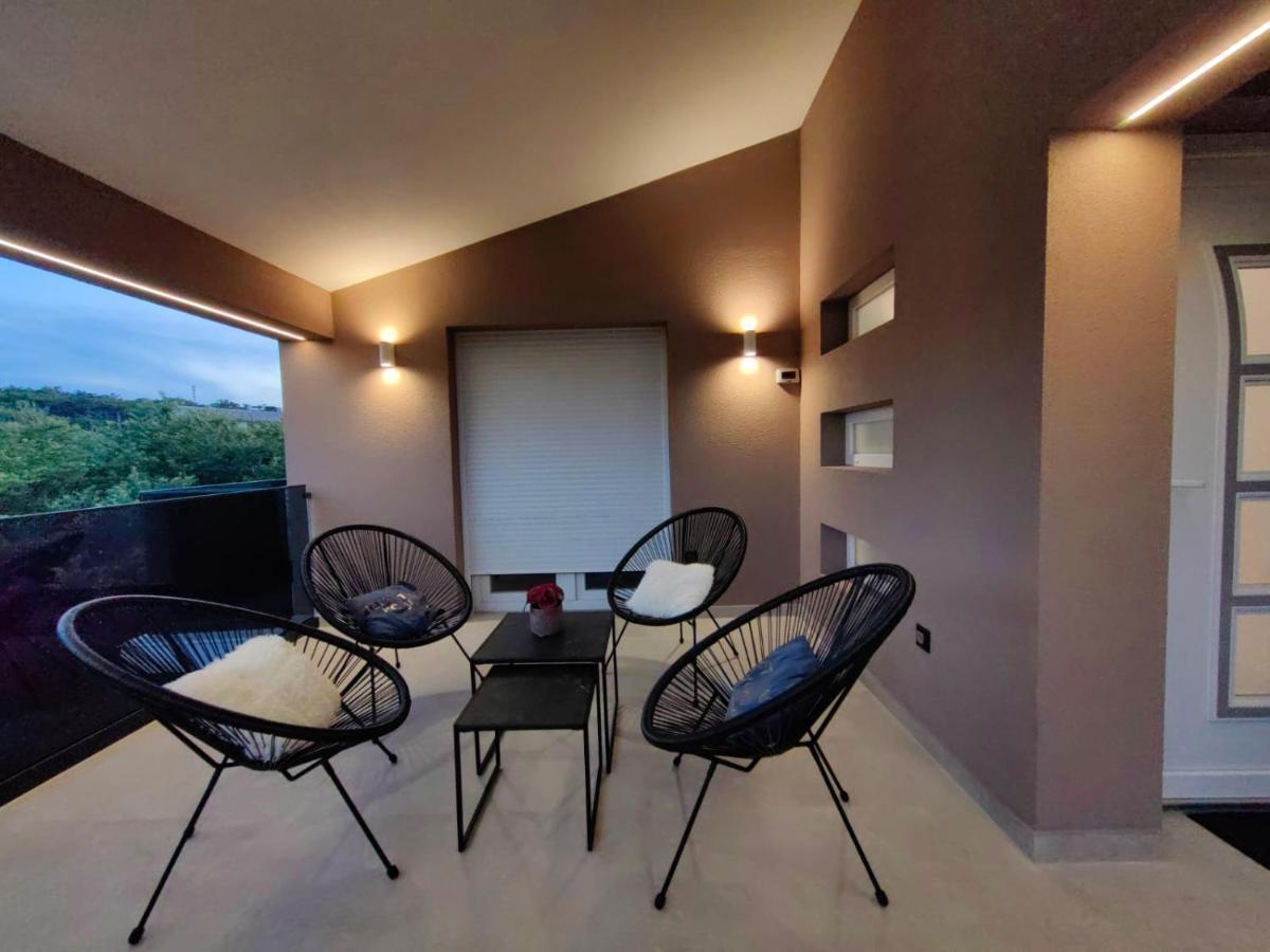 Apartment 4Reasons Ražanac 外观 照片